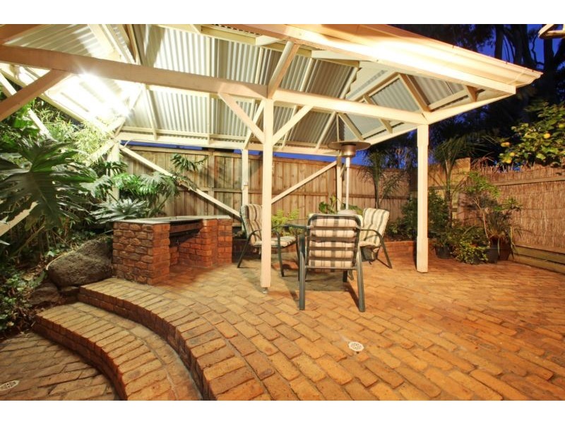 1 Dewar Court, Ferntree Gully VIC 3156