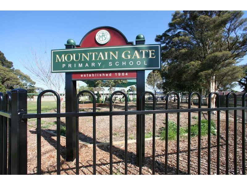 2/6 Meagher Road, Ferntree Gully VIC 3156