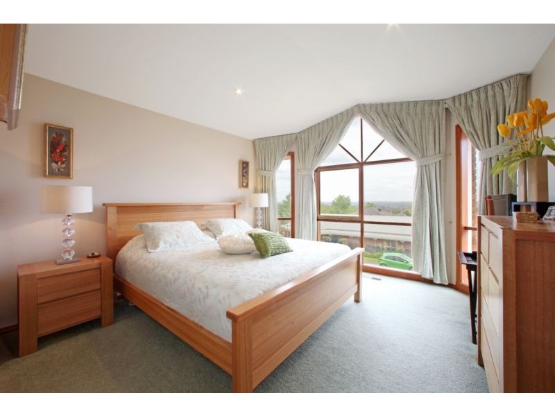 23 Camphor Close, Lysterfield VIC 3156