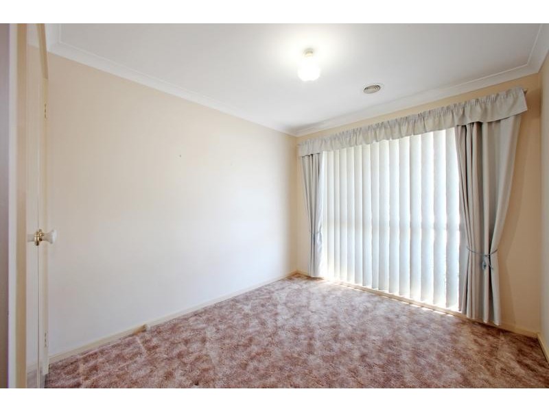 1/2 Karoo Road, Rowville VIC 3178