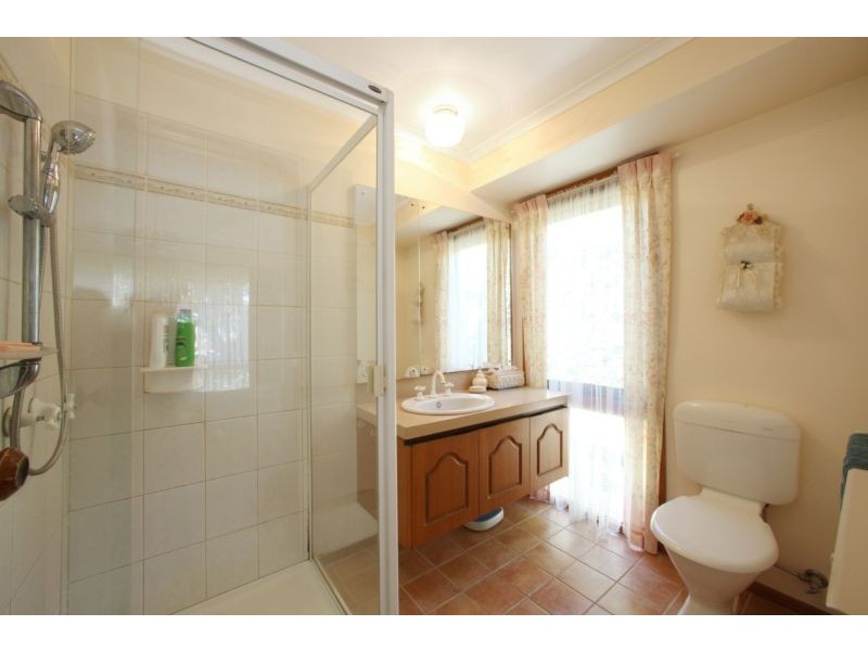 67 Mantung Crescent, Rowville VIC 3178