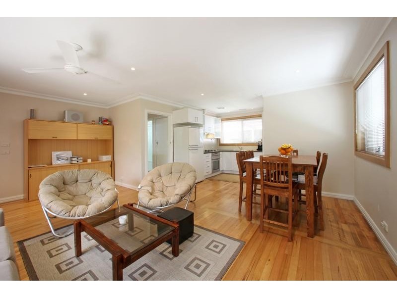 16 Norma Crescent South, Knoxfield VIC 3180