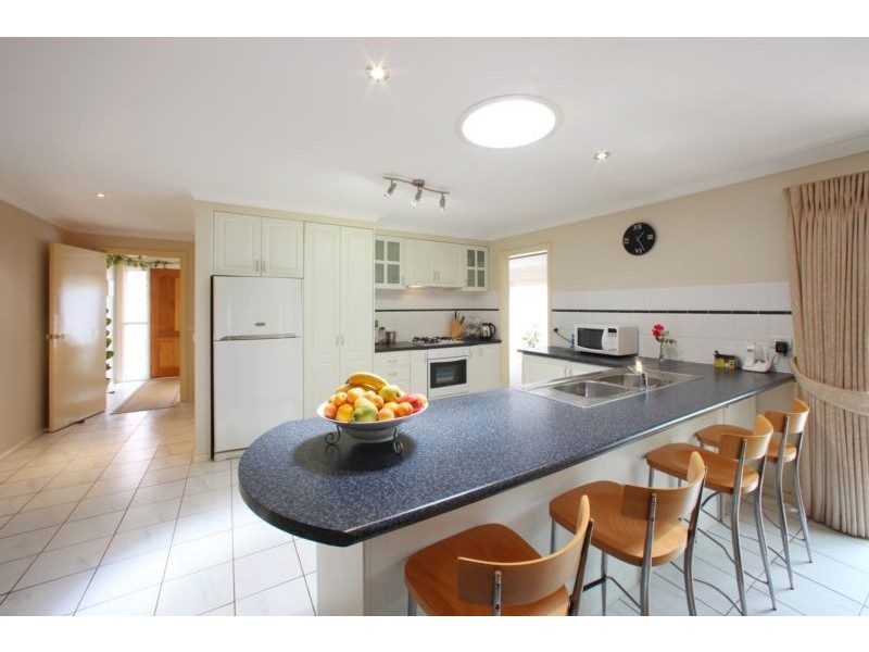 22 Jackie Close, Rowville VIC 3178