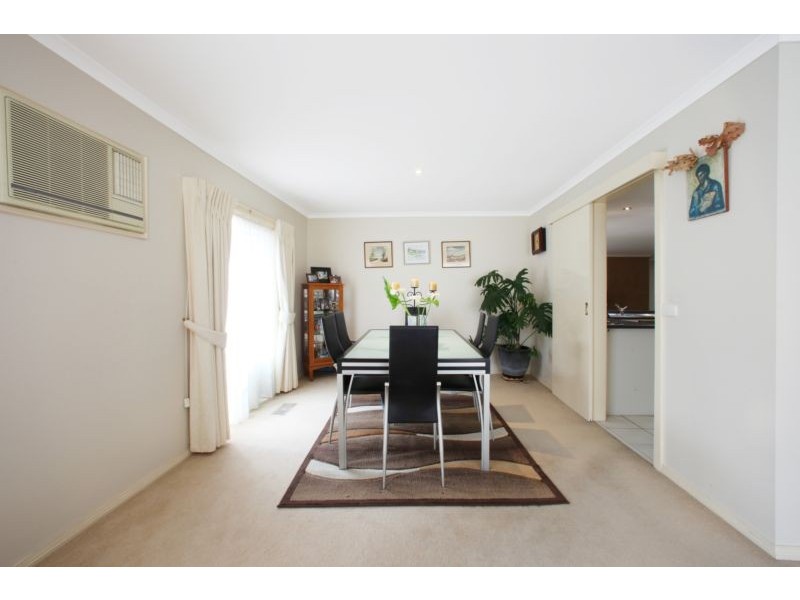 22 Jackie Close, Rowville VIC 3178