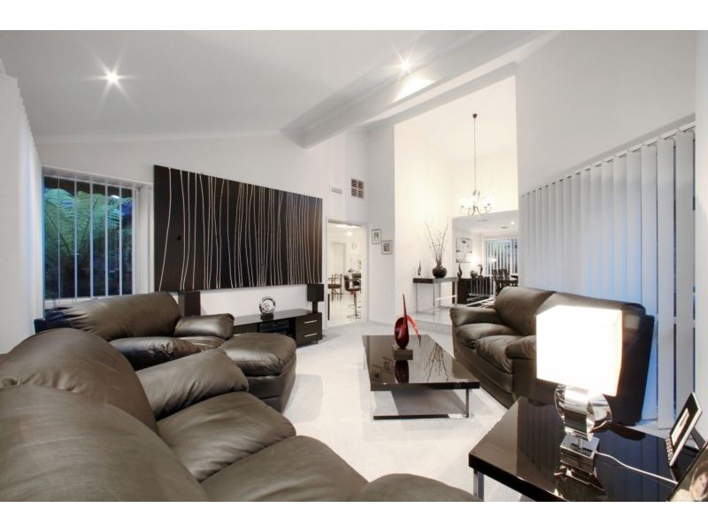 15 Wyandra Way, Rowville VIC 3178