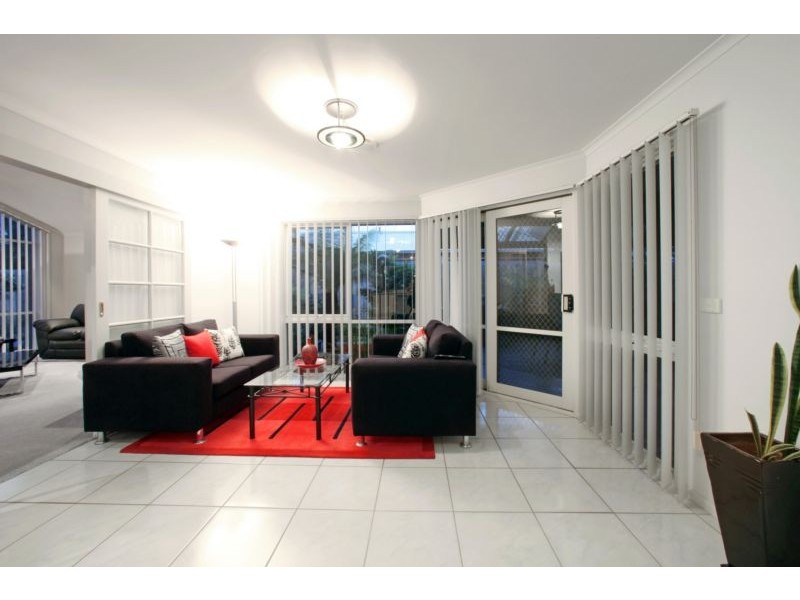 15 Wyandra Way, Rowville VIC 3178