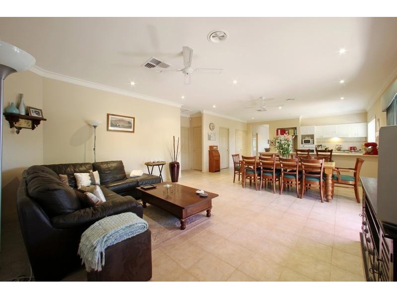 2 Stonnington Court, Lysterfield VIC 3156