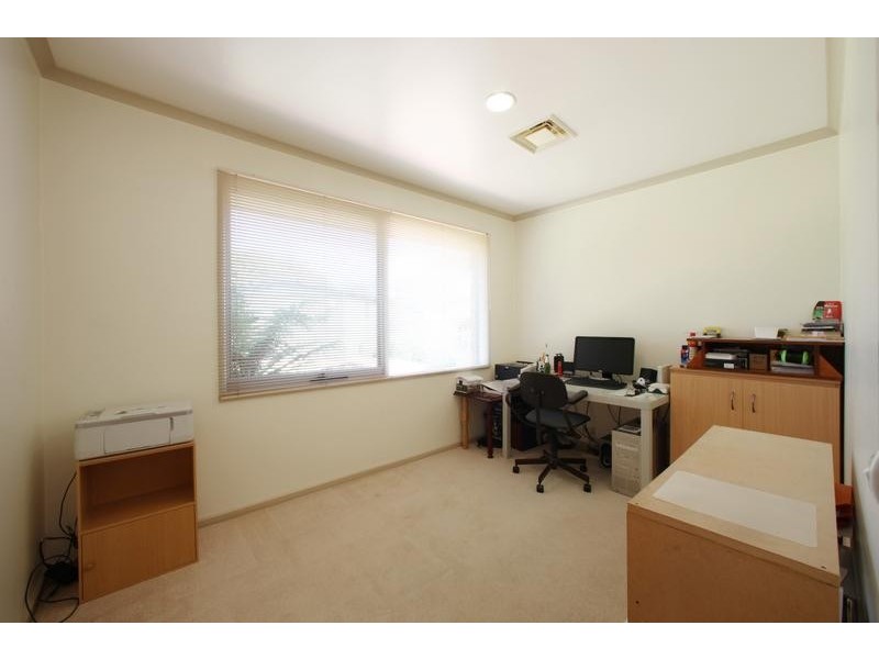 4 Morton Place, Rowville VIC 3178