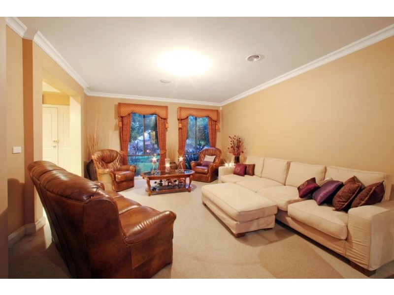 30 Langhorne Crescent, Rowville VIC 3178