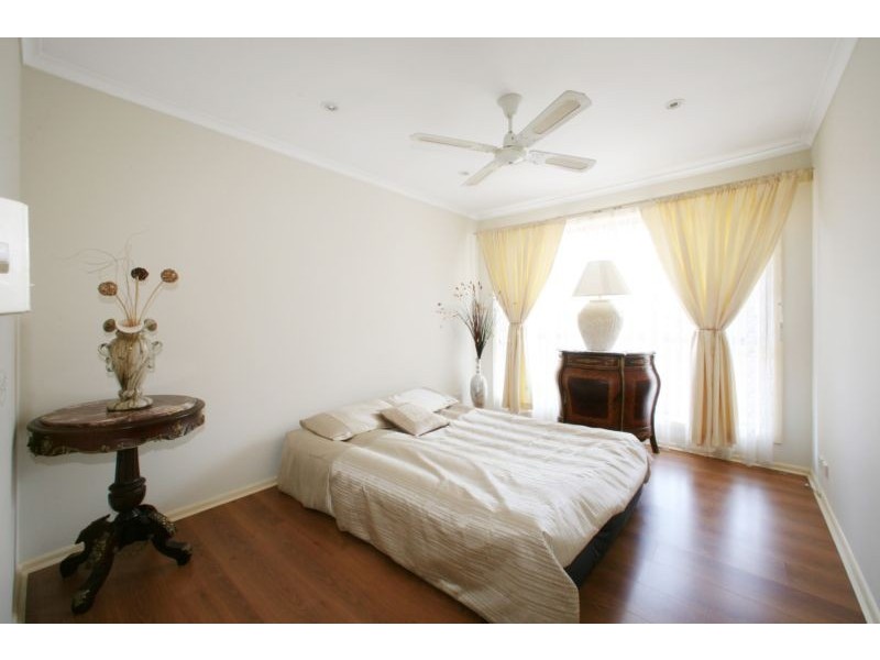 1/9 Fifth Avenue, Rowville VIC 3178