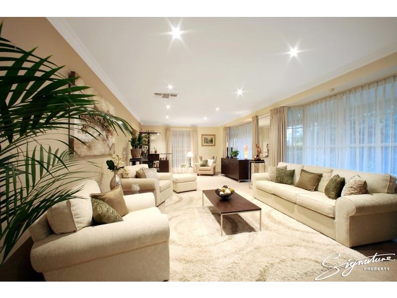 44 Murray Crescent, Rowville VIC 3178