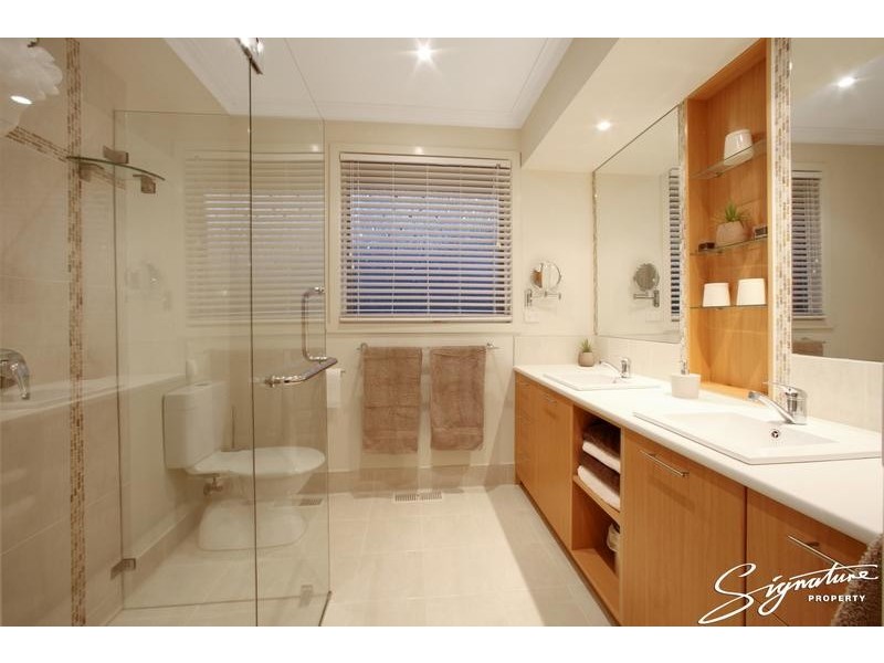 44 Murray Crescent, Rowville VIC 3178