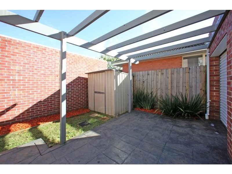 1/57 Harley St, Knoxfield VIC 3180