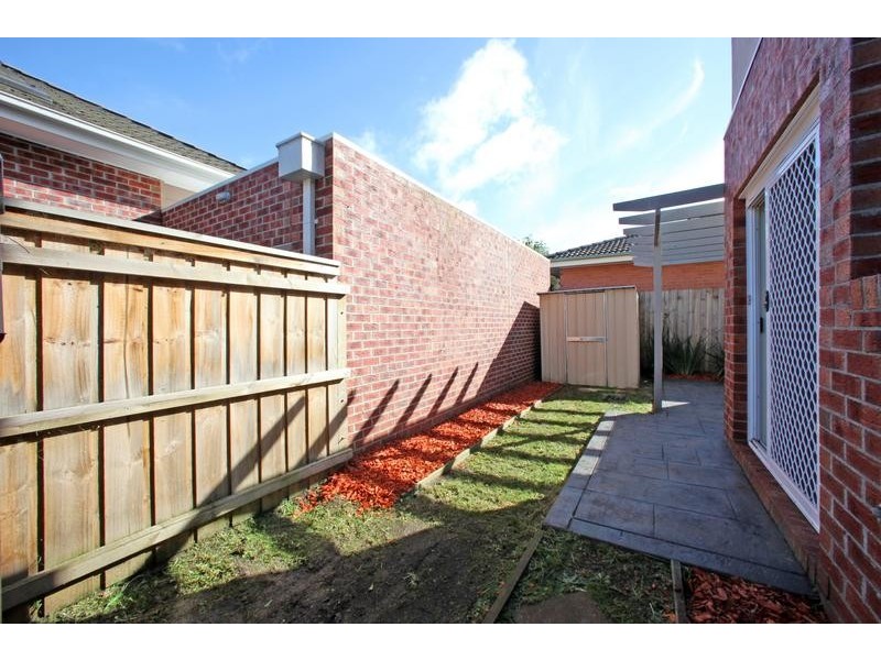 1/57 Harley St, Knoxfield VIC 3180