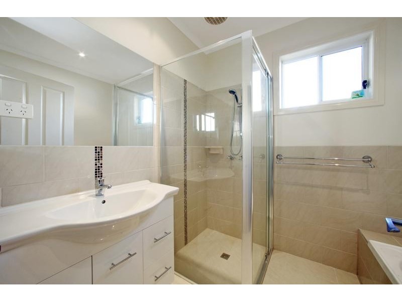 1/57 Harley St, Knoxfield VIC 3180