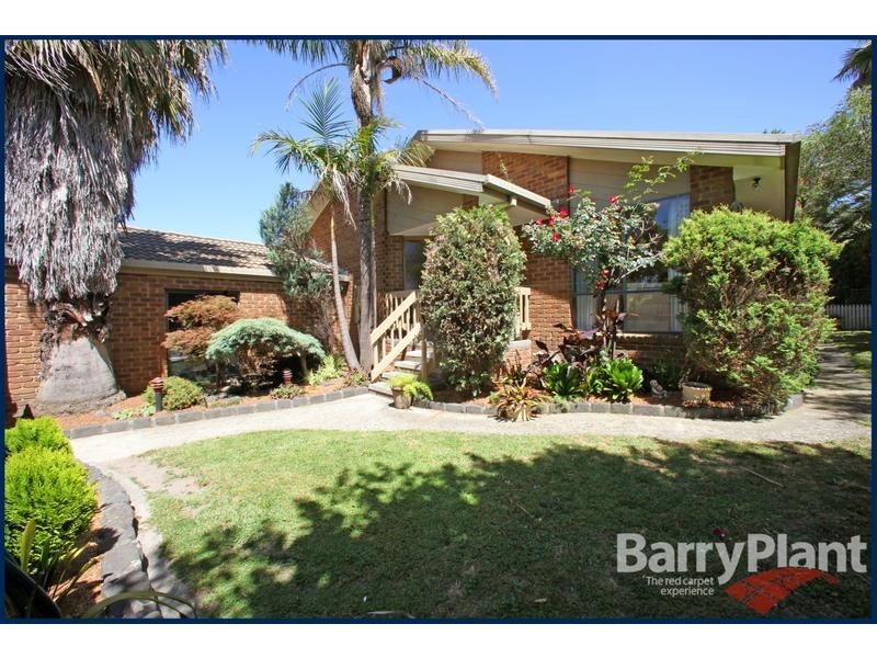 22 Woodside Drive, Rowville VIC 3178