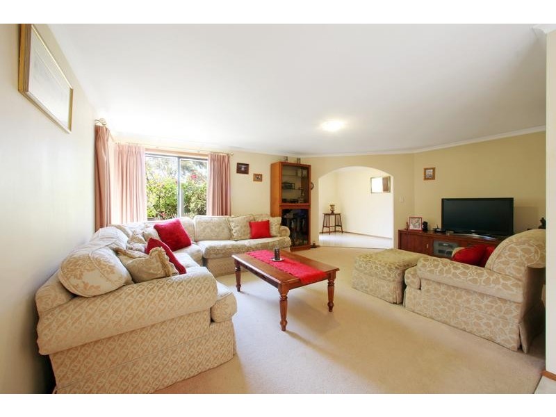 22 Woodside Drive, Rowville VIC 3178