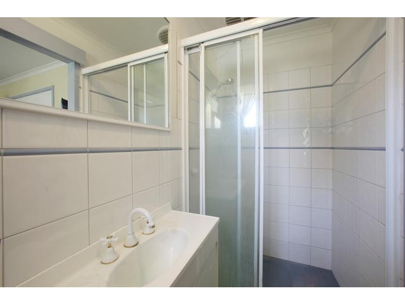 2 Humphreys Way, Rowville VIC 3178