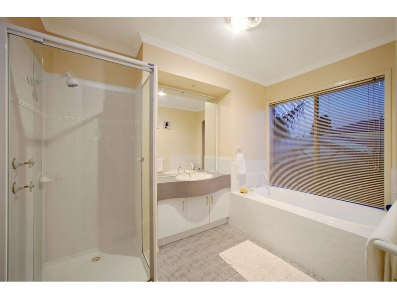 216 Karoo Road, Rowville VIC 3178