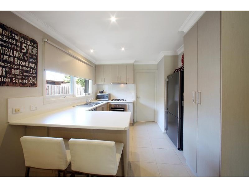 2/10 Kumala Road, Bayswater VIC 3153