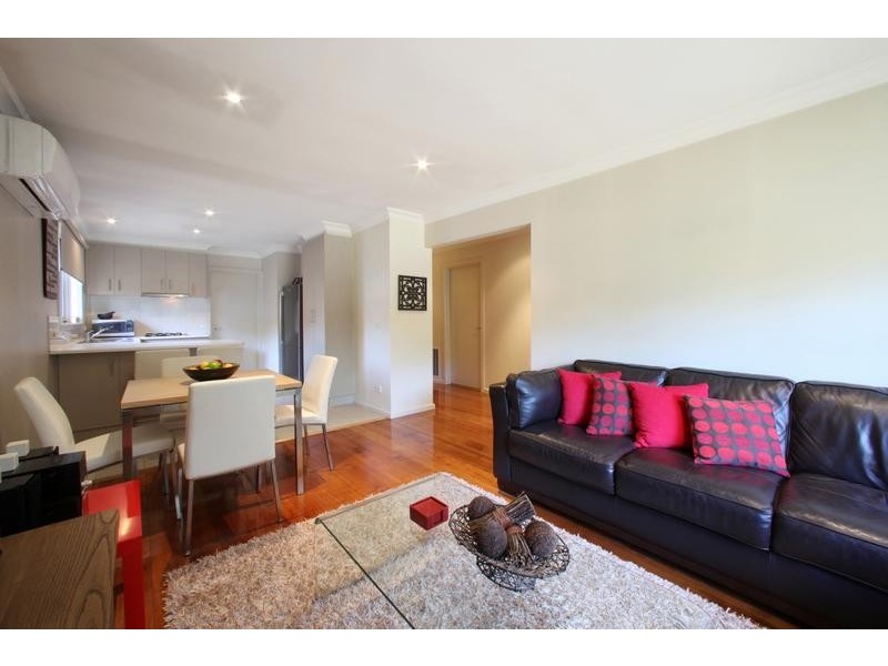 2/10 Kumala Road, Bayswater VIC 3153