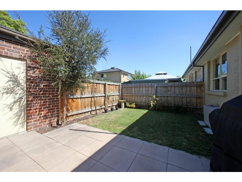 2/10 Kumala Road, Bayswater VIC 3153