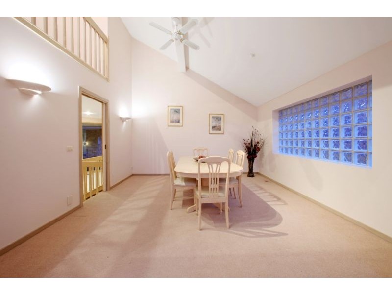 14 George Knox Drive, Rowville VIC 3178