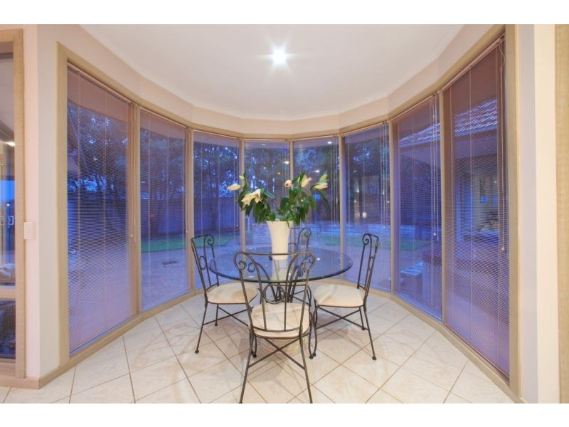 14 George Knox Drive, Rowville VIC 3178