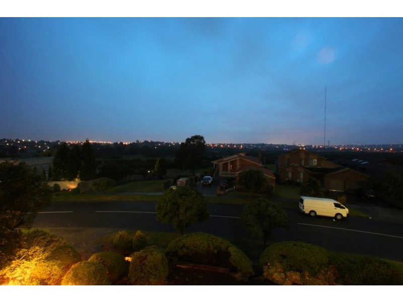 14 George Knox Drive, Rowville VIC 3178