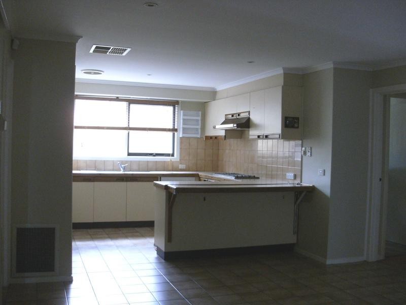 9 Saunders Close, Lysterfield VIC 3156