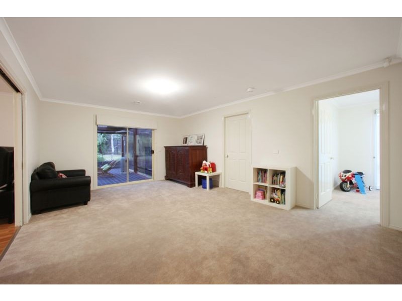 2 The Strand, Lysterfield VIC 3156