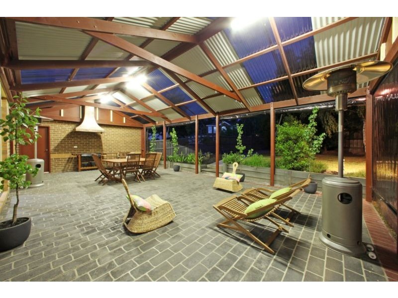 2 The Strand, Lysterfield VIC 3156