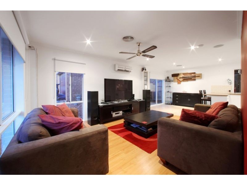 2/24-26 Napoleon Road, Ferntree Gully VIC 3156