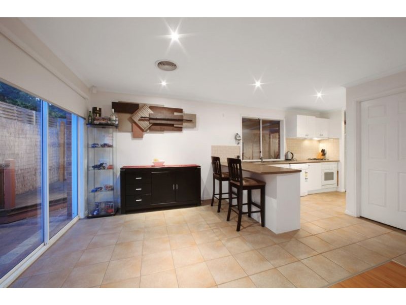 2/24-26 Napoleon Road, Ferntree Gully VIC 3156