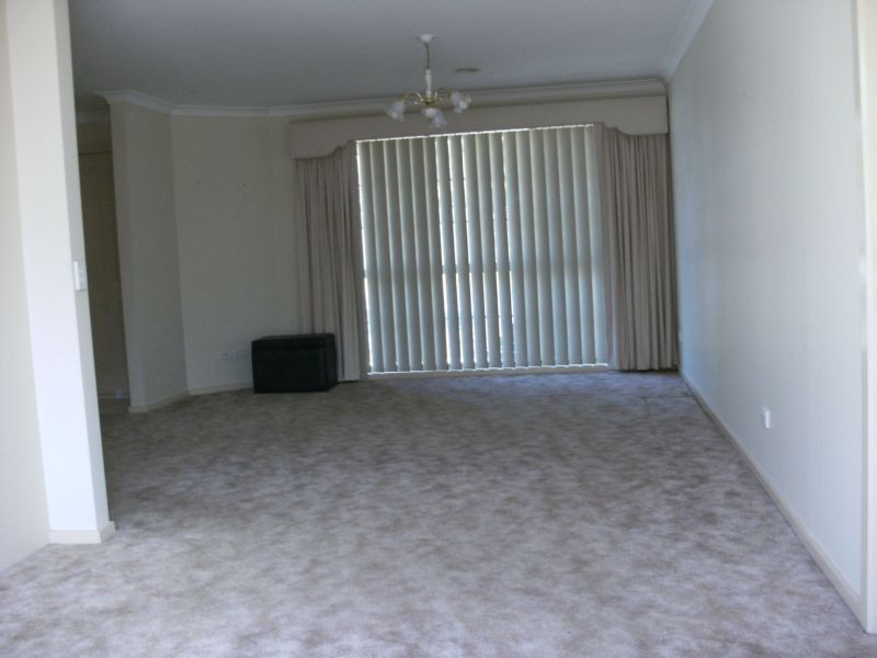 1/2 Karoo Road, Rowville VIC 3178