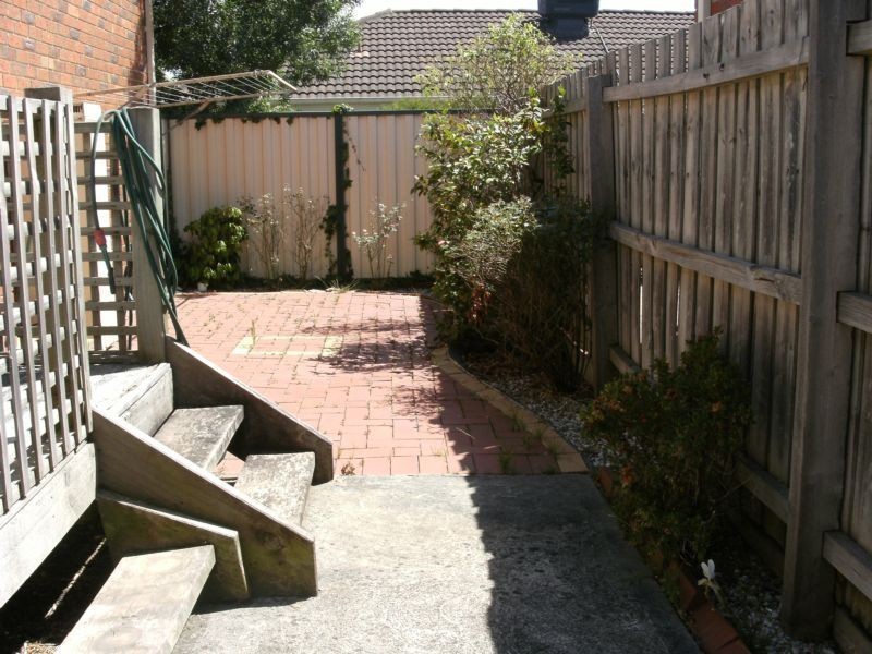 1/2 Karoo Road, Rowville VIC 3178
