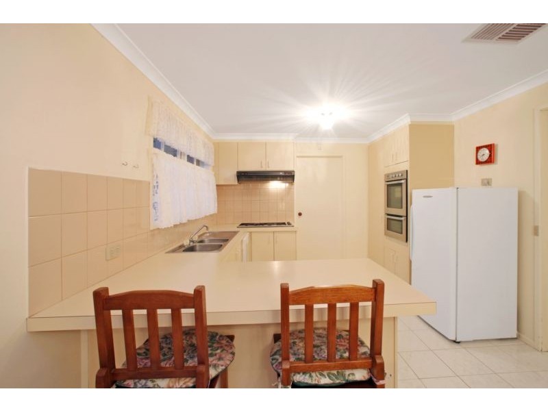 6 Waradgery Drive, Rowville VIC 3178