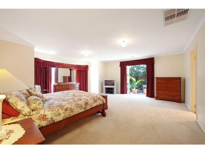 6 Waradgery Drive, Rowville VIC 3178