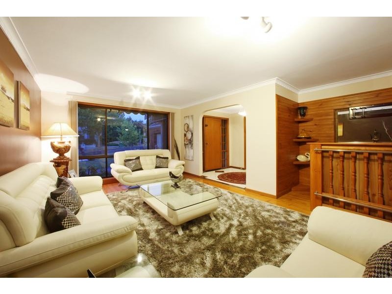 11 Bickerton Court, Rowville VIC 3178