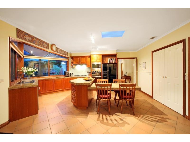 5 Waterloo Place, Rowville VIC 3178