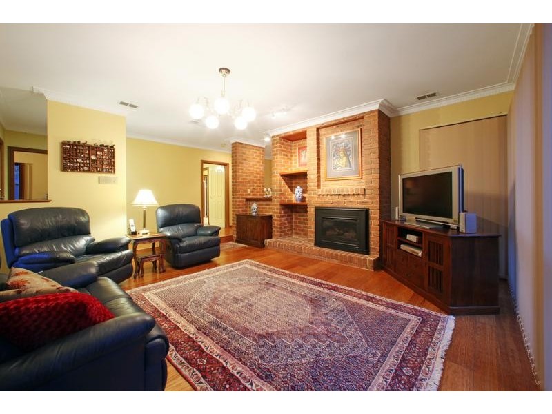 5 Waterloo Place, Rowville VIC 3178