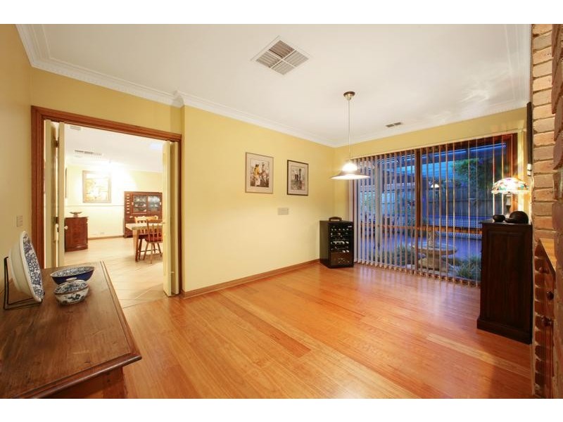 5 Waterloo Place, Rowville VIC 3178