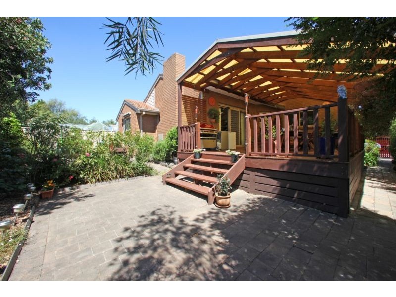 392 Dandelion Drive, Rowville VIC 3178