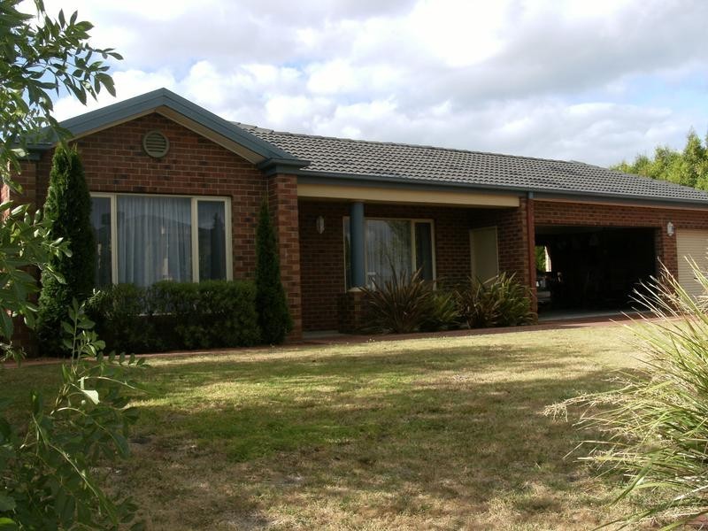 11 Hambleton Court, Lysterfield VIC 3156