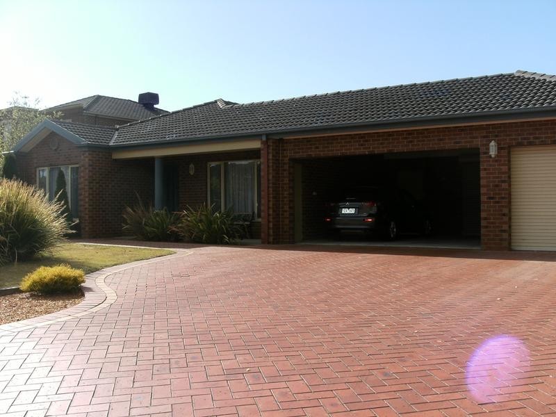 11 Hambleton Court, Lysterfield VIC 3156