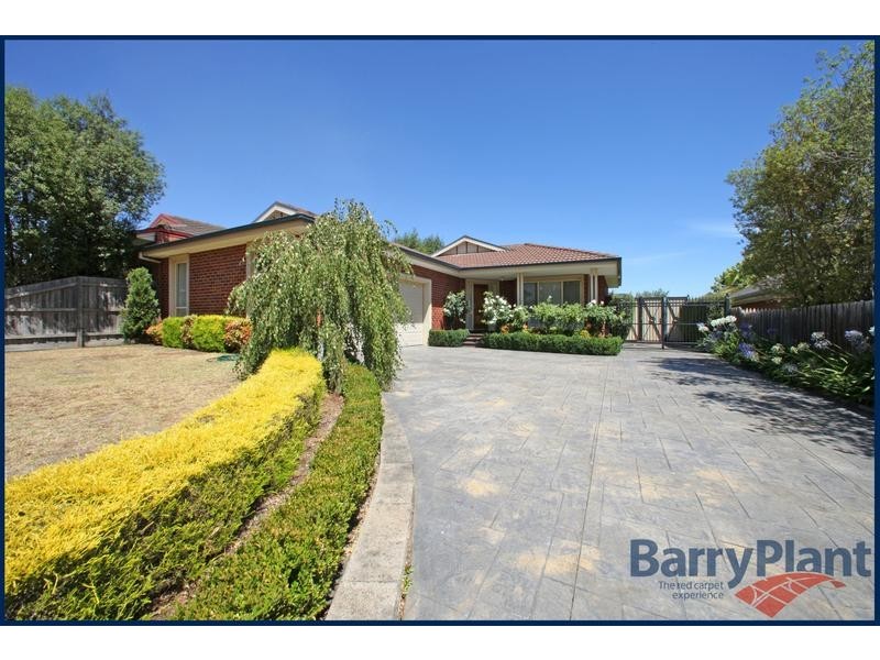 74 Clauscen Drive, Rowville VIC 3178