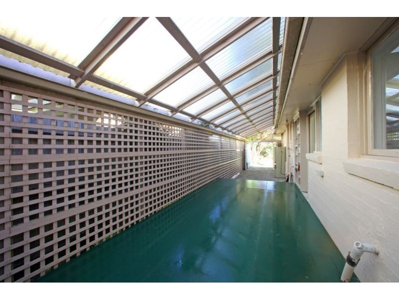 32 Deschamp Crescent, Rowville VIC 3178