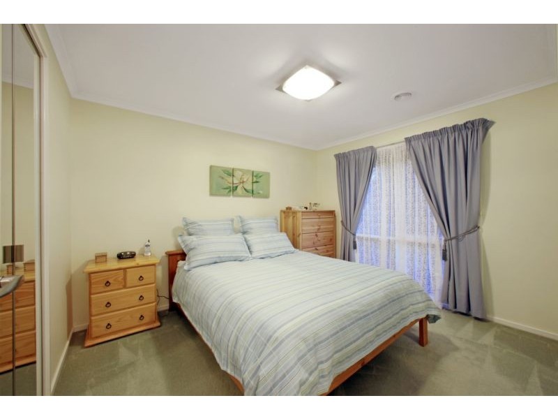 18 Snowgum Close, Rowville VIC 3178