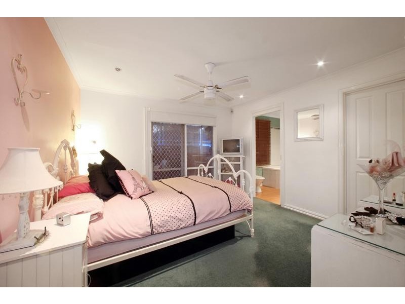 56 Colorado Crescent, Rowville VIC 3178