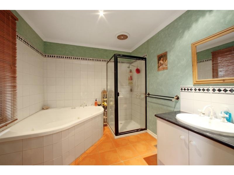 56 Colorado Crescent, Rowville VIC 3178